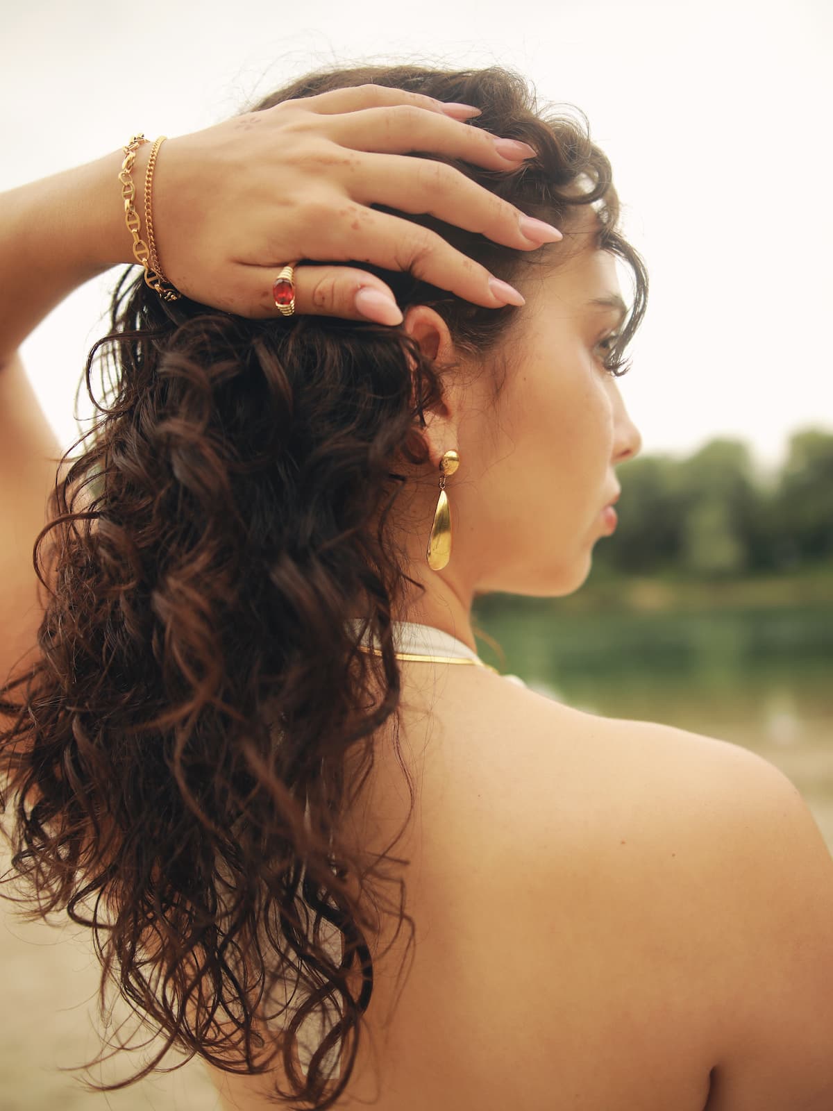 Woman with pony tail wearing the water-resistant Eterna Bracelet